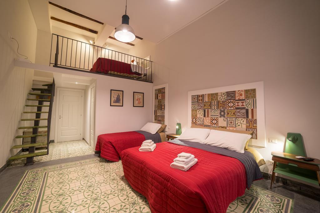 The Foria House By House In Naples Bed & Breakfast Oda fotoğraf