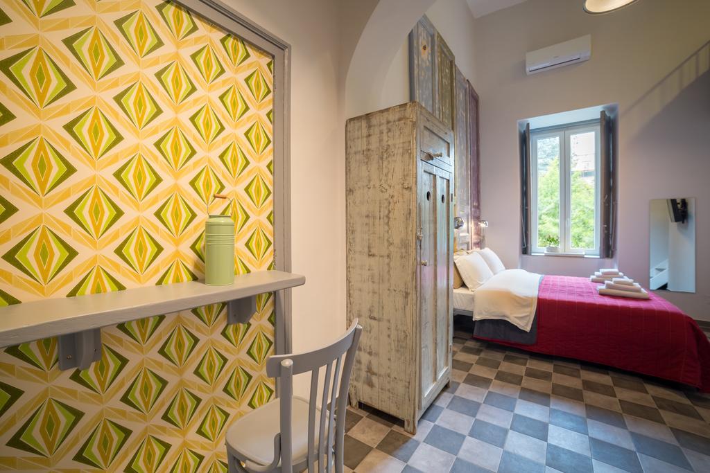 The Foria House By House In Naples Bed & Breakfast Oda fotoğraf